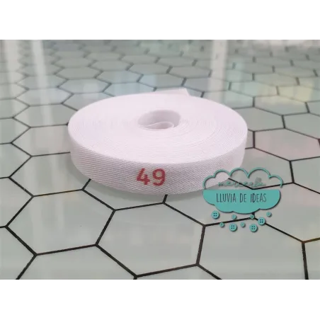 Etiquetas personalizadas termoadhesivas para ropa (texto en color rojo)