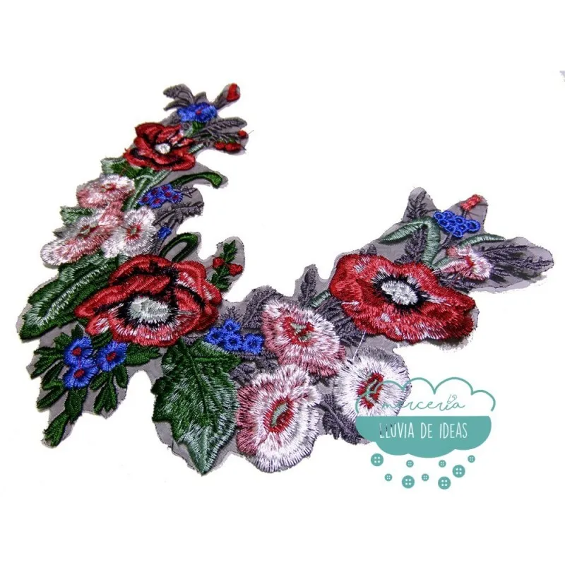 Aplicación bordada tipo cuello - Serie Pilar