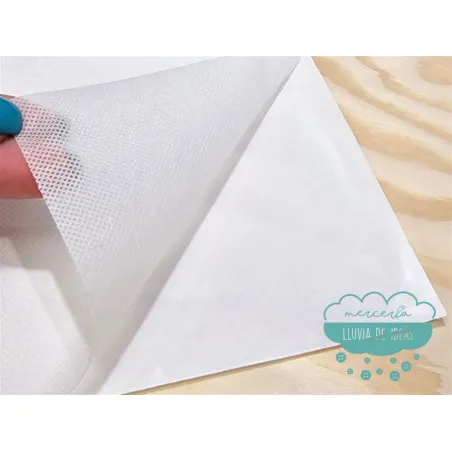 Entretela para bordar Solufix