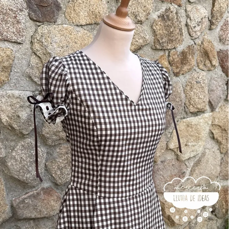 Patrón vestido de romería mujer