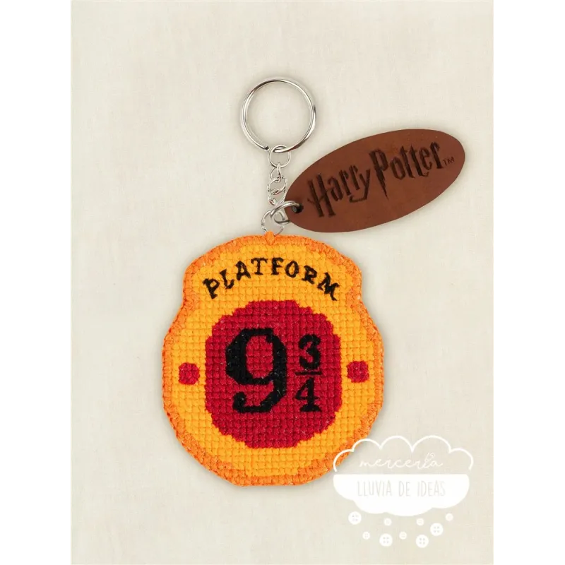 Kit punto de Cruz Llavero Harry Potter Plataforma 9 ¾ DMC