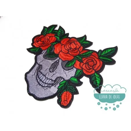 Parche bordado termoadhesivo - Calaveras y rosas