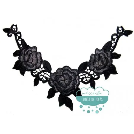 Aplicación bordada tipo cuello - Serie Pamela