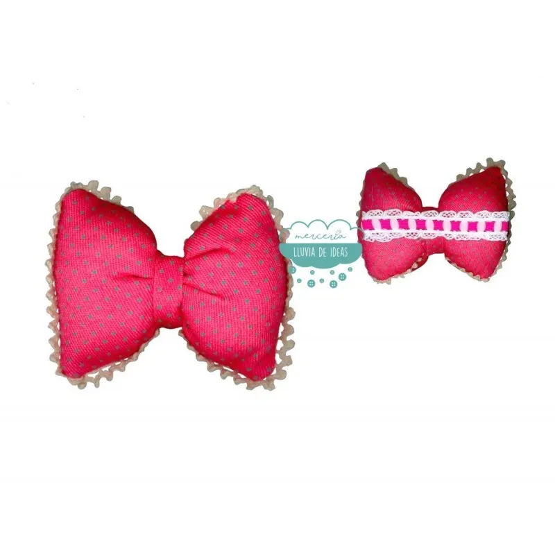 Alfiletero o acerico de muñeca - Forma de lazo con puntilla