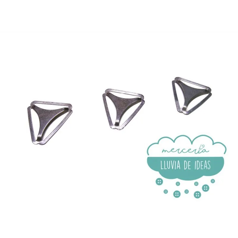 Cruce de triángulo o cruceta de metal para tirantes 25 mm.