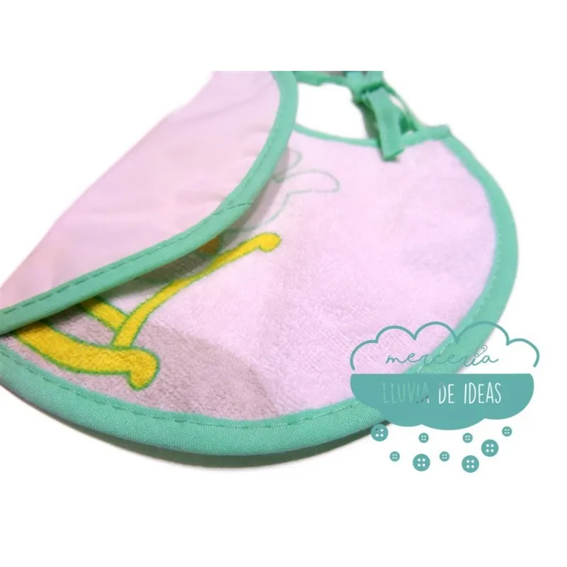 Babero rizo impermeable pack 3 unidades - Modelo Conejitos en el vaivén