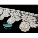 Galón metalizado blanco con bordado de flores - Serie Paloma