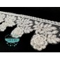 Galón metalizado blanco con bordado de flores - Serie Paloma