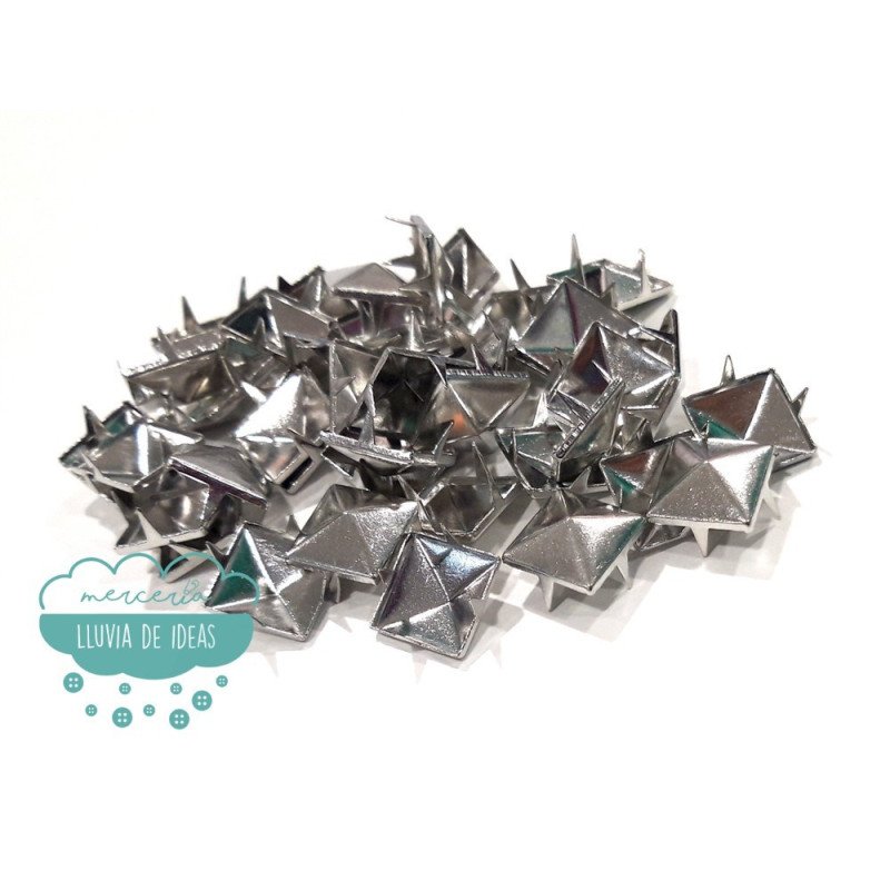 Tachas cuadradas piramidales con garras - Color plateado