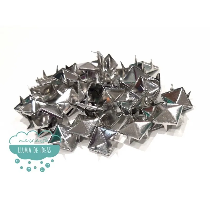 Tachas cuadradas piramidales con garras - Color plateado