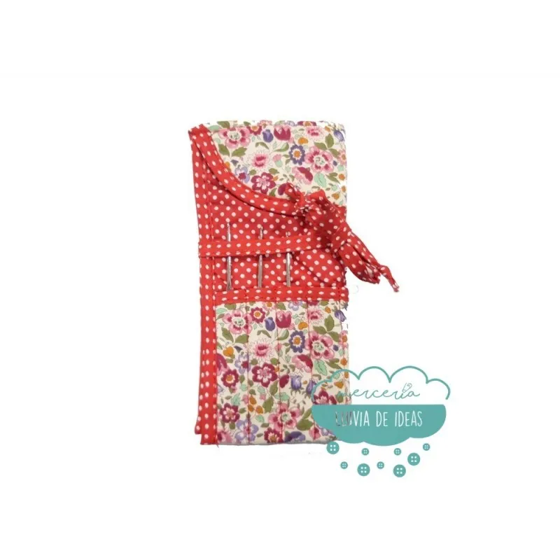 Funda de tela para agujas de ganchillo