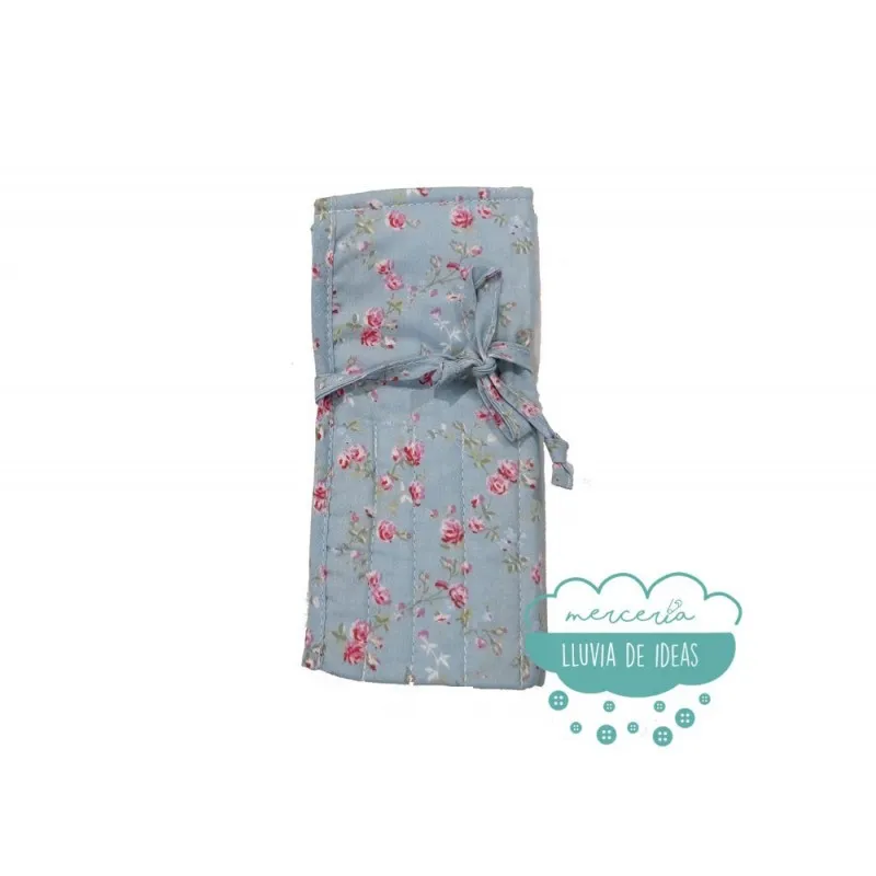 Funda de tela para agujas de ganchillo