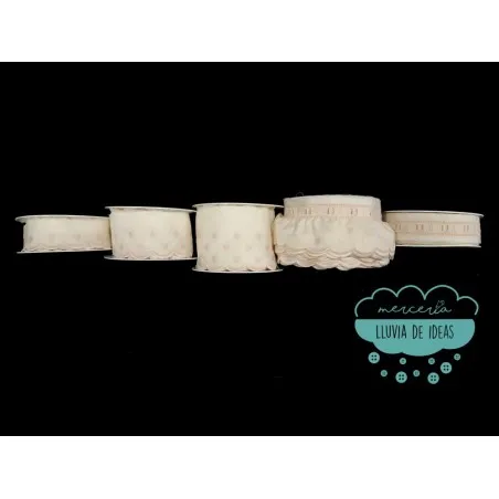 Conjunto de tiras bordadas con lunares - Serie Nerea color beige