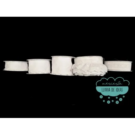 Conjunto de tiras bordadas con lunares - Serie Nerea color blanco