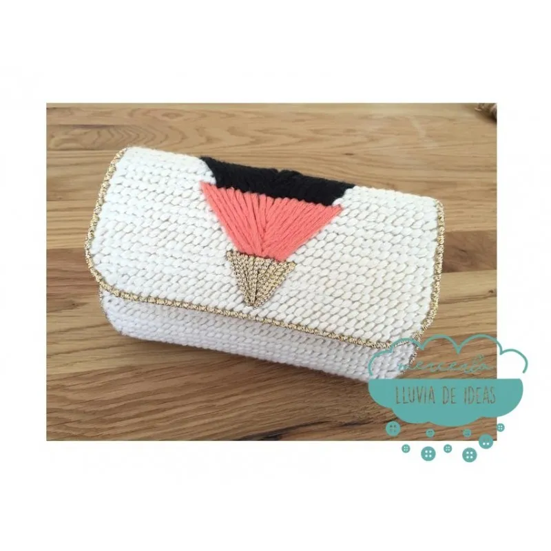 Plastic Canvas - Patrón de clutch o bolso - AGOTADO TEMPORALMENTE Mercería Lluvia de Ideas