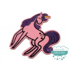 Parche bordado termoadhesivo - Serie Unicornio melena morada